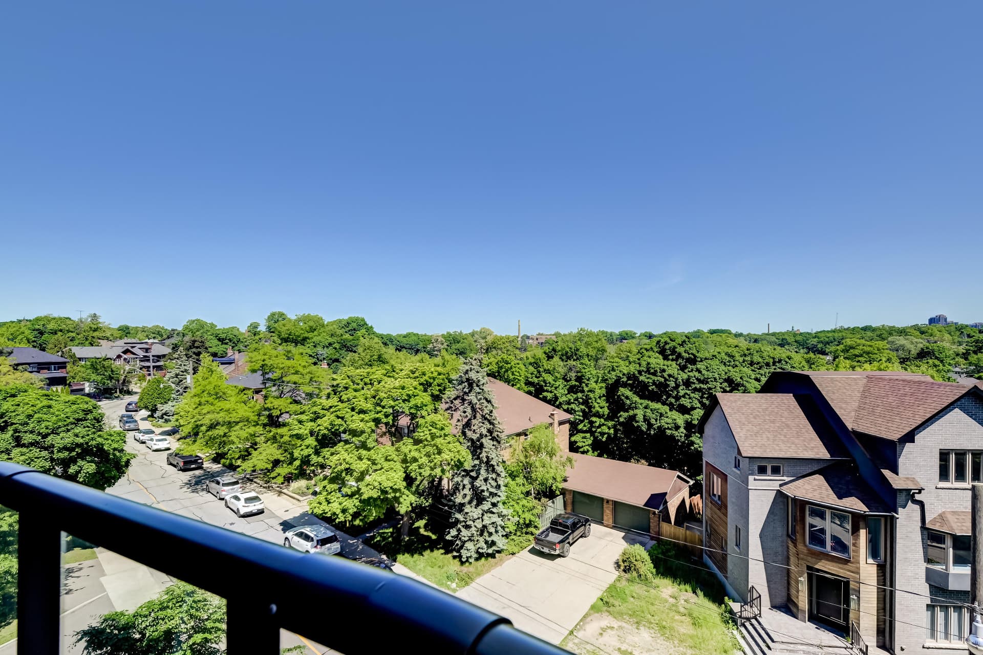 Treetop views over the surrounding High Park neighbourhood